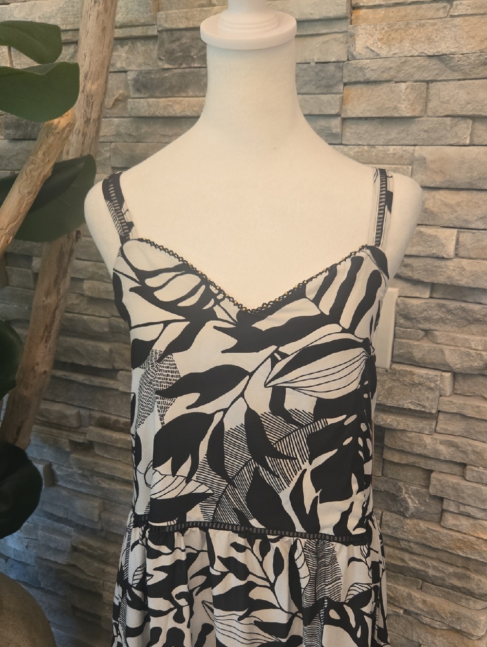 Cosita Linda Midi Sundress - Picture 2 of 9